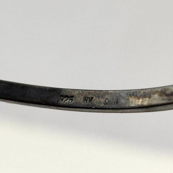 VTG 925 Sterling Silver Hinged Cuff Bracelet 11 grams - Picture 2 of 16